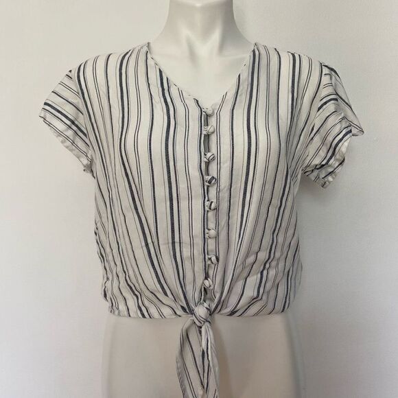 Sim & Sam stripe button front flutter top - Picture 1 of 8